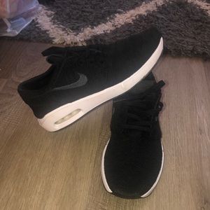 NIKE SB Stefan Janoski Max 2